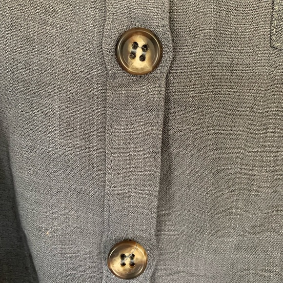 Carly Jean chambray button down blouse - Picture 5 of 6